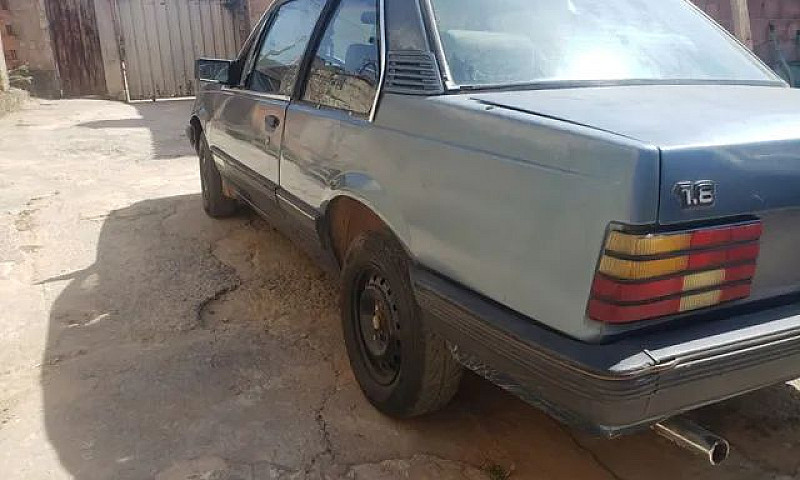 Chevrolet Monza 1990...