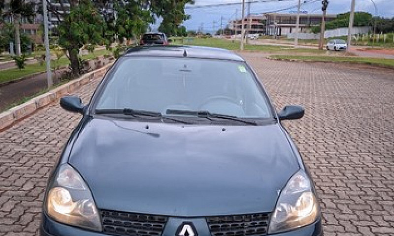 Vendo Clio Sedan 1.6...