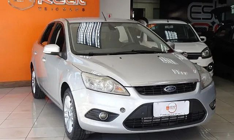 Focus Glx - 2013 Com...