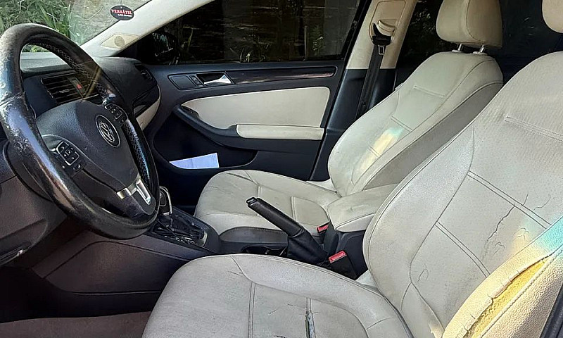 Vendo Volkswagen Jet...