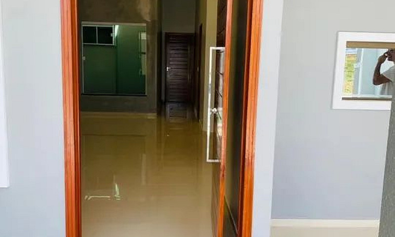 Casa Moderna Com Chu...