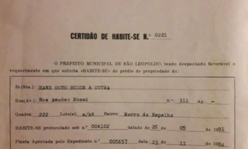 Casa Em Terreno Com ...