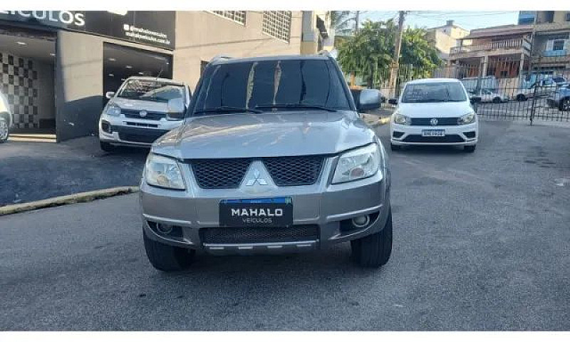 Mitsubishi Pajero Tr...