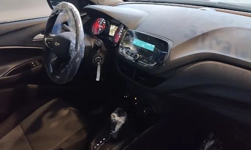 Chevrolet Onix Plus ...
