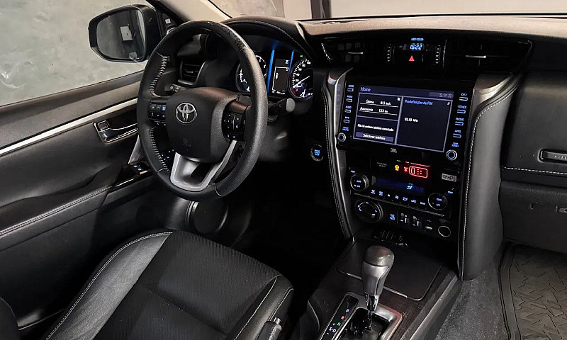 Toyota Hilux Sw4 Srx...