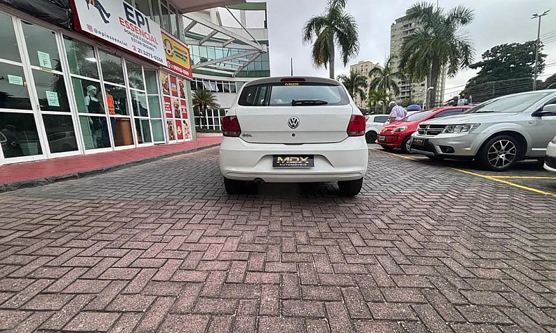 Volkswagen Gol 1.0 8...