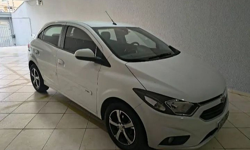 Chevrolet Onix Hatch...