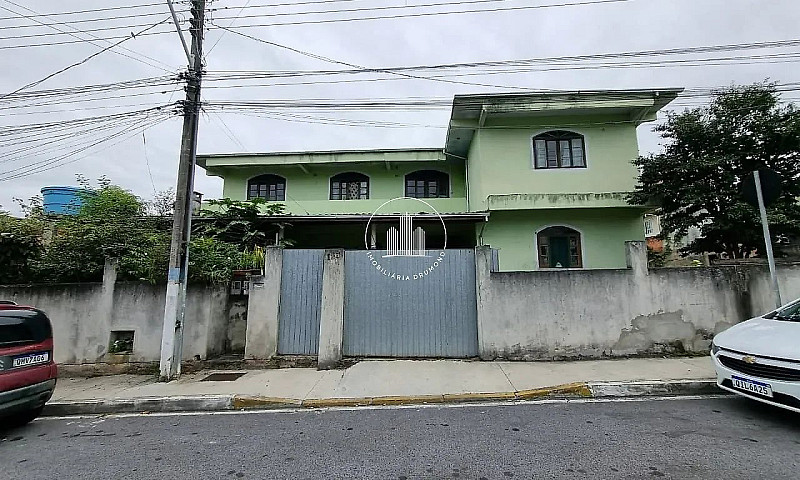 3 Casas No Mesmo Ter...