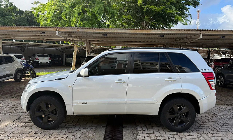 Suzuki Grand Vitara ...