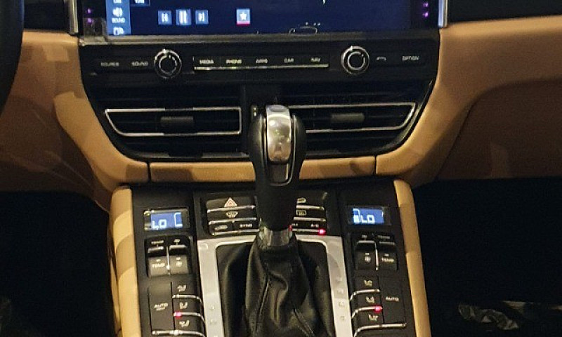 Porsche Macan 2.0 20...
