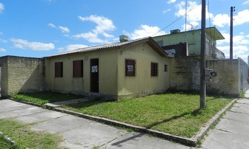 Casa 02 Dormitórios ...