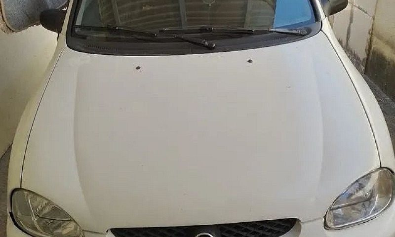 Corsa 2001...