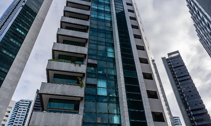 Apartamento 4 Suítes...