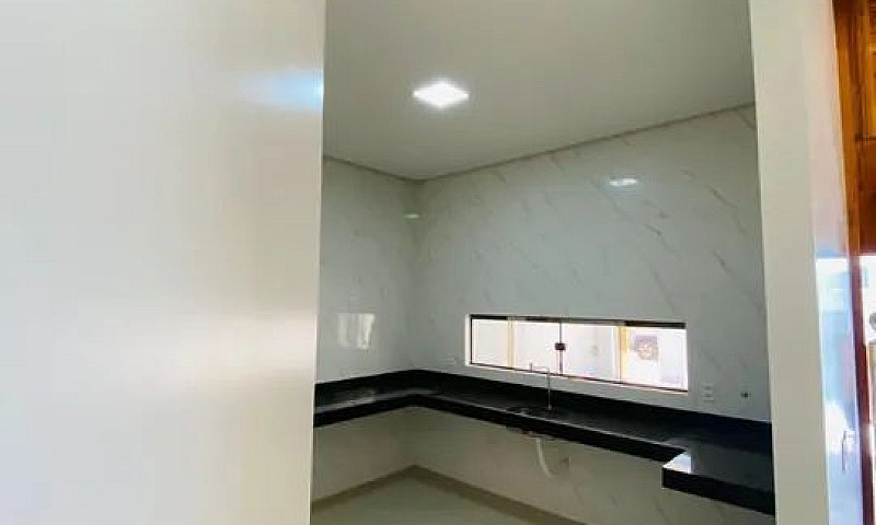 Casa Moderna Com Chu...