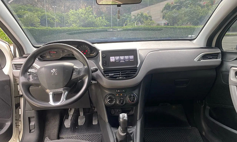 Peugeot 208 Active 2...