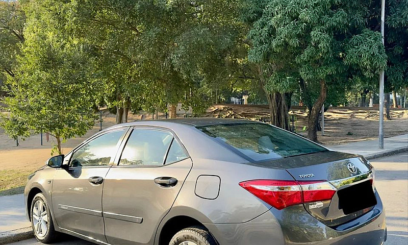 Toyota Corolla Gli 1...