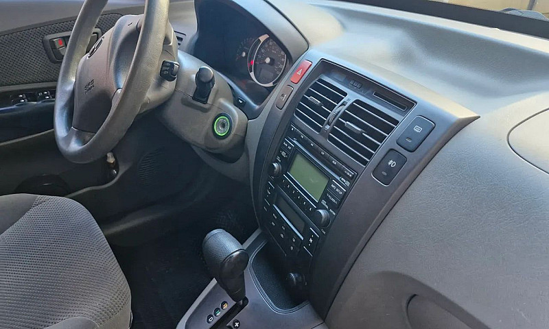 Hyundai Tucson 2.7 M...