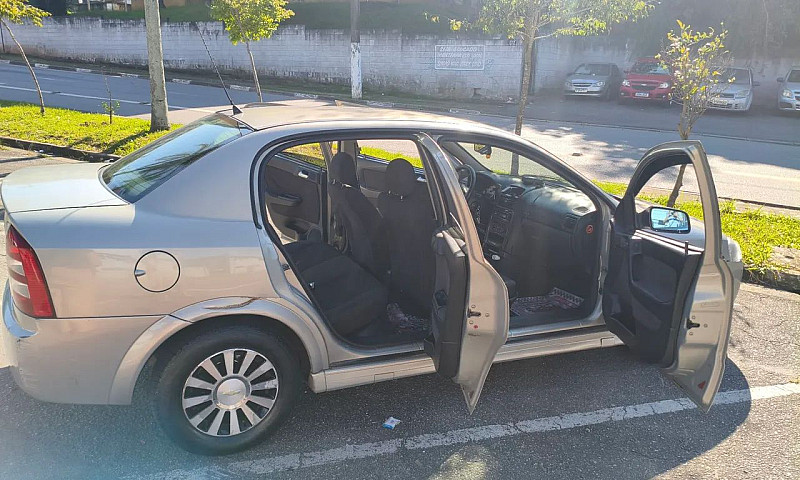 Chevrolet Astra Sed....