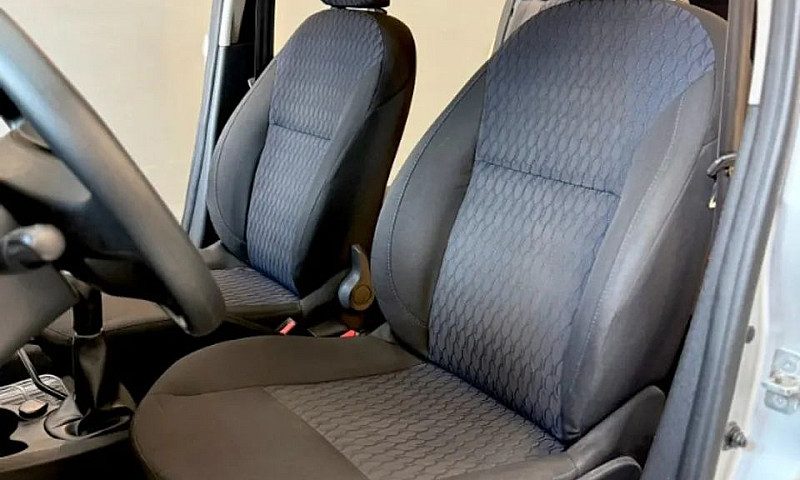 Renault Sandero Expr...