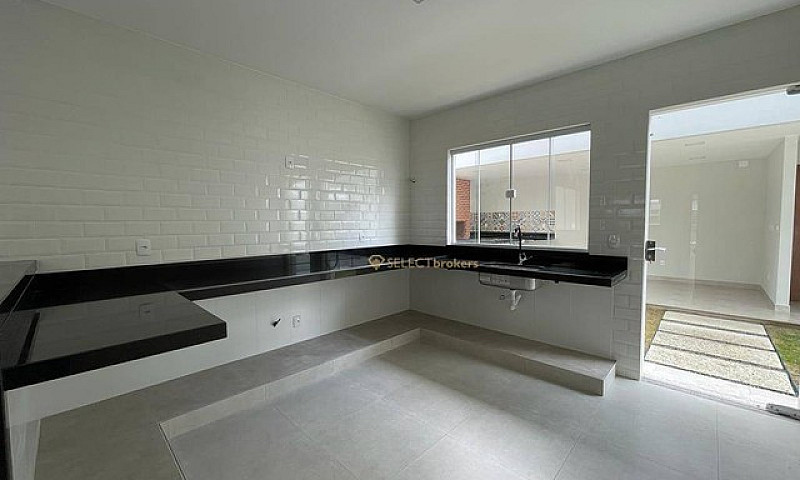 Casa Com 3 Dormitóri...