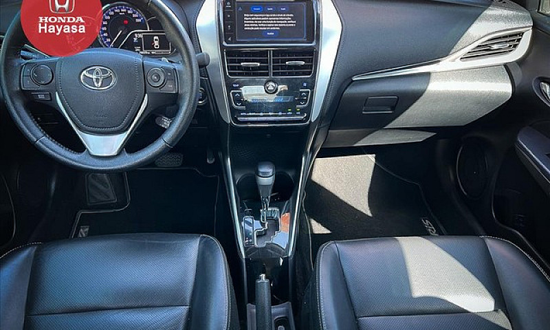 Toyota Yaris 1.5 16V...