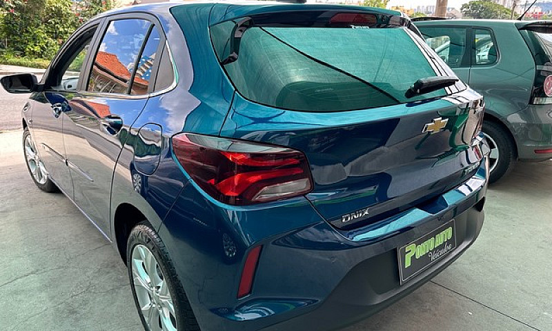 Chevrolet Ônix Premi...