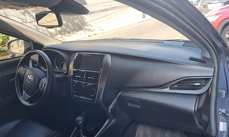Toyota Yaris Xls Sed...