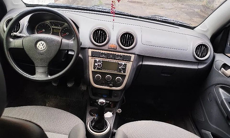 Volkswagen Voyage Co...