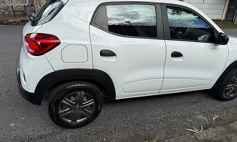 Renault Kwid Zen 1.0...