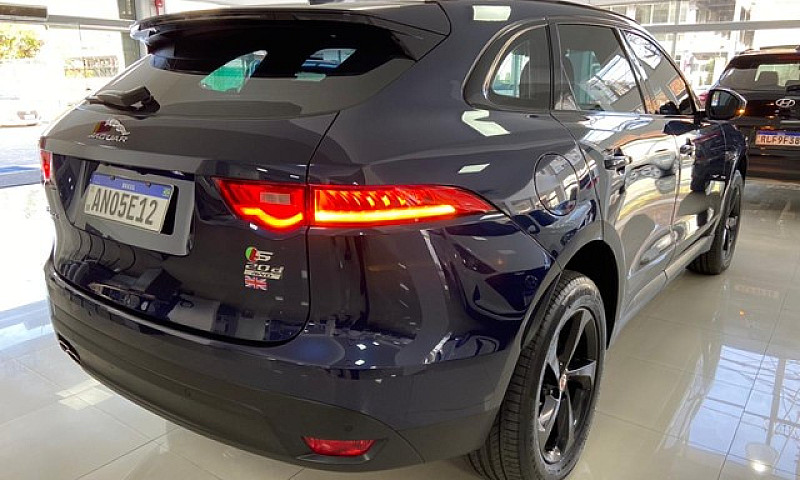 Jaguar F-Pace Presti...