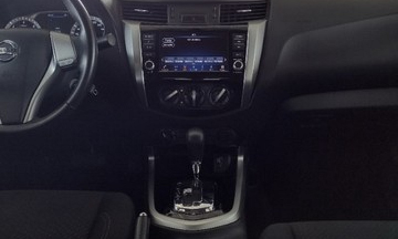 Nissan Frontier Atta...