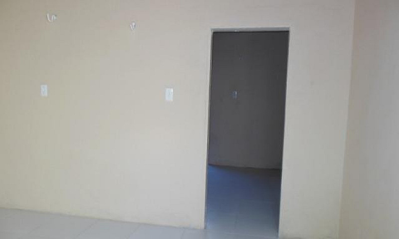 Casa Com 1 Quarto Pa...