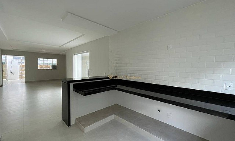 Casa Com 3 Dormitóri...