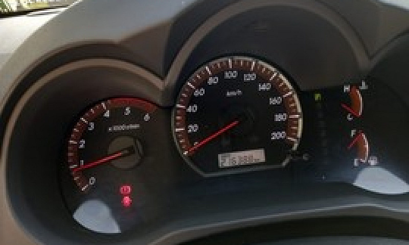 Hilux- 2013 - Srv - ...