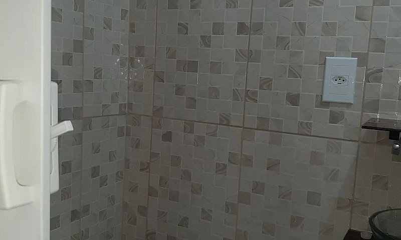 Alugo Kitinet Na Est...