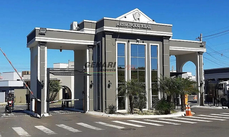 Casa Com 2 Quartos À...