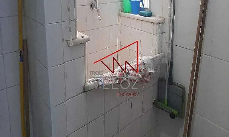 Apartamento-À Venda-...