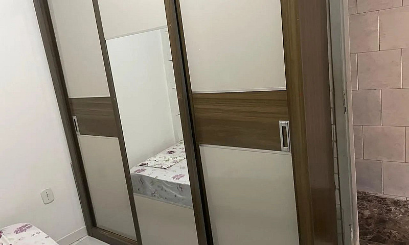 Alugo Quarto Para Mo...