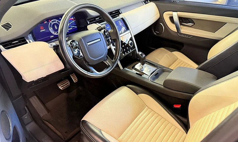 Land Rover Discovery...