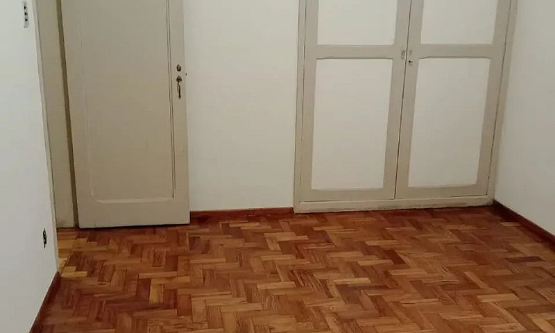 Apto Com 03 Quartos ...