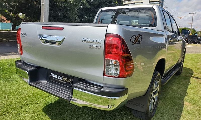 Toyota Hilux 2.8 Srv...