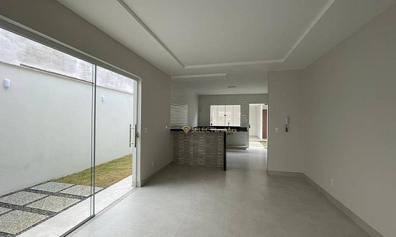 Casa Com 3 Dormitóri...