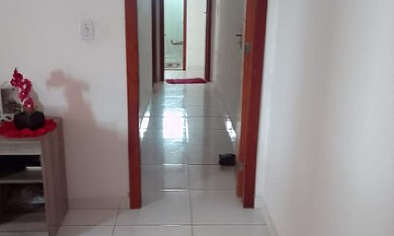 Alugo Quarto/ Divido...