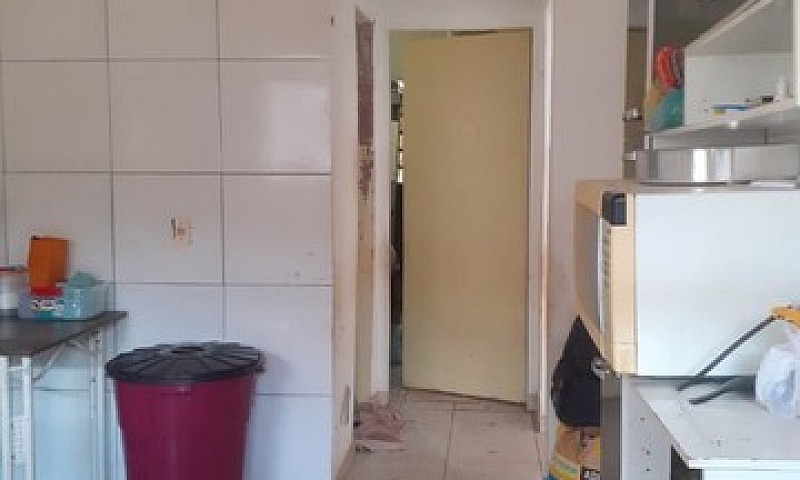 Casa Abaixo Da Funda...