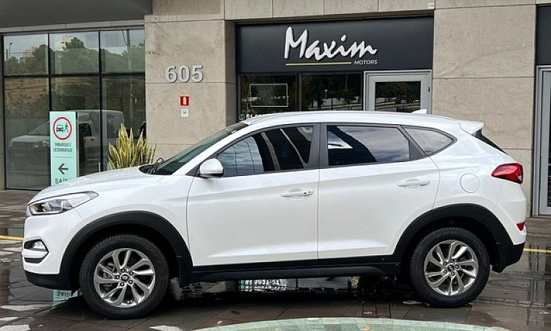 Hyundai Tucson 1.6 1...