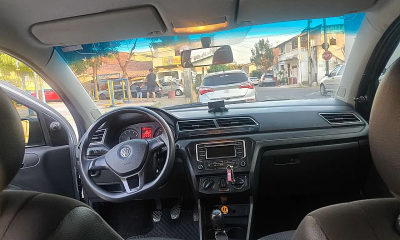 Volkswagen Voyage 1....