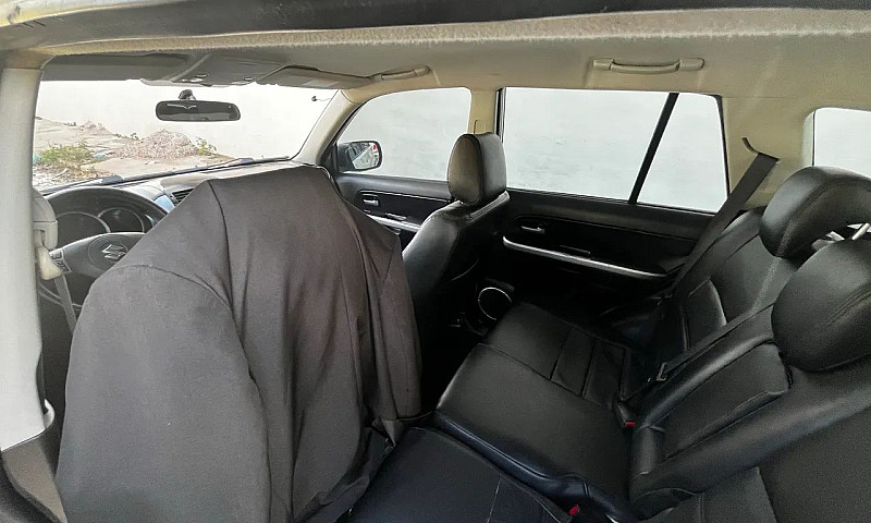 Suzuki Grand Vitara ...