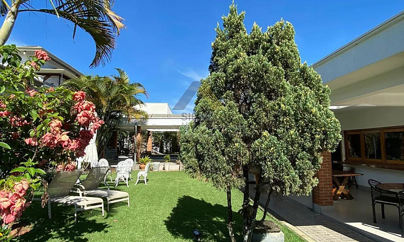 Casa Em Condomínio P...