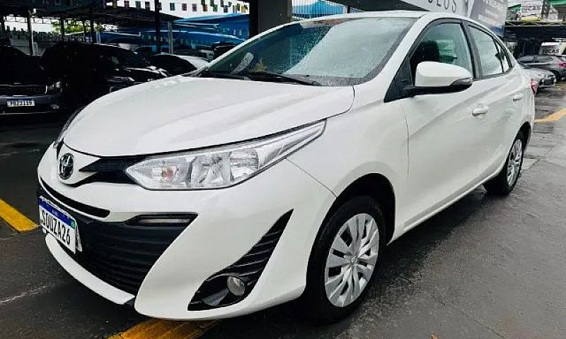 Toyota Yaris Xl Seda...