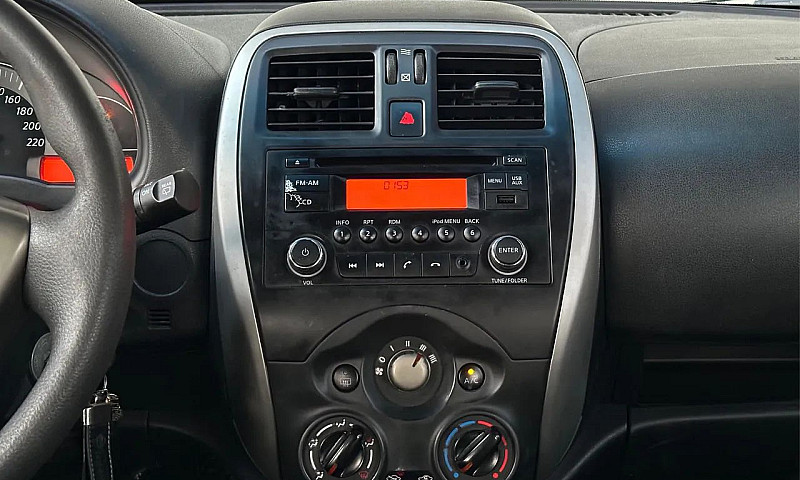 Nissan March Sv 1.6 ...